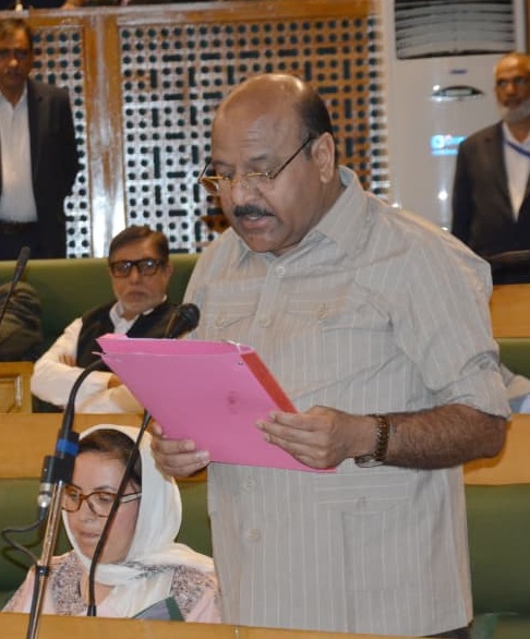 'J&K Govt assigns addn charge to Woman Superintending Engineer'